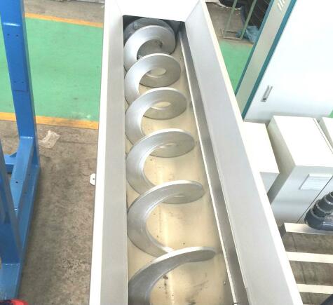 Inclined Powder Worm Screw Conveyor For Auger Conveyor Systems Stainless Steel